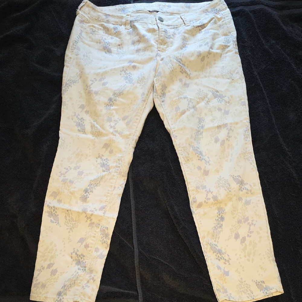AMERICAN EAGLE Floral Patterned Jeggings